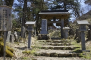 大峯山寺の山門