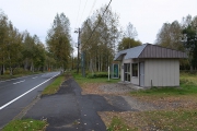 十勝三股のバス待合小屋