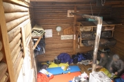 小屋は満員