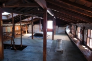 高見石小屋の内部