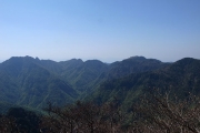 山上ヶ岳と稲村ヶ岳方面