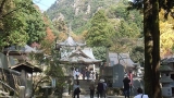 大窪寺の境内                                                         
