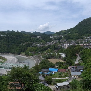 天龍村の街並み