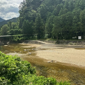 絶好の川遊び日より