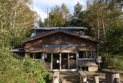 週末営業の夜叉神峠小屋