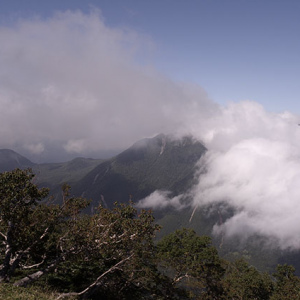 大真名子山方面へ下山